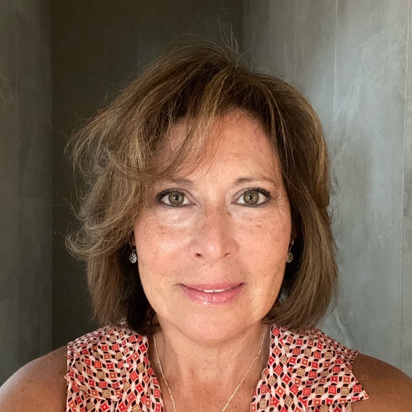 POSHMARK AMBASSADOR GREAT LOW PRICES 🙋🏻🤗 - Picture 4 of 4